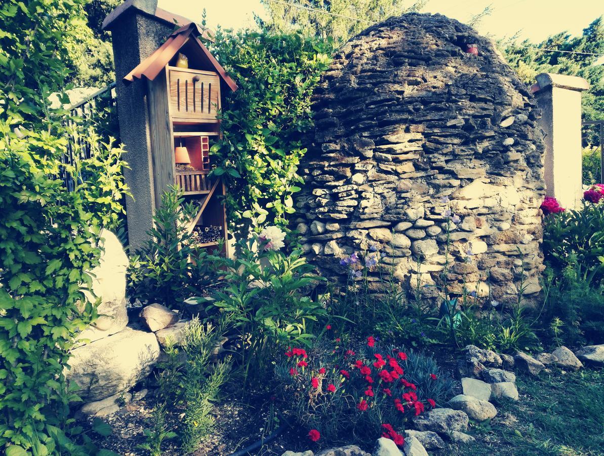 Chambres D'Hotes La Chrysalide Loriol-du-Comtat ภายนอก รูปภาพ
